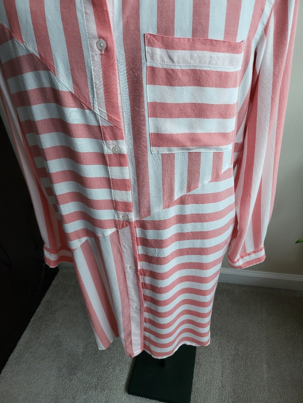 Jones New York 1X Coral Pink & White Striped Long Tunic – 100% Viscose - Picture 8 of 9